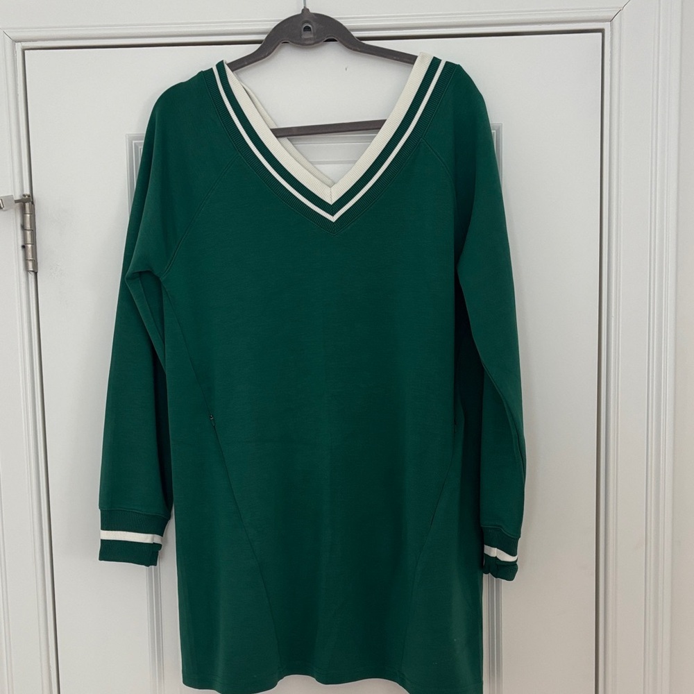 Aerie Green V-Neck Long Sleeve Dress